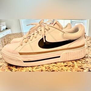 Women’s court legacy platform